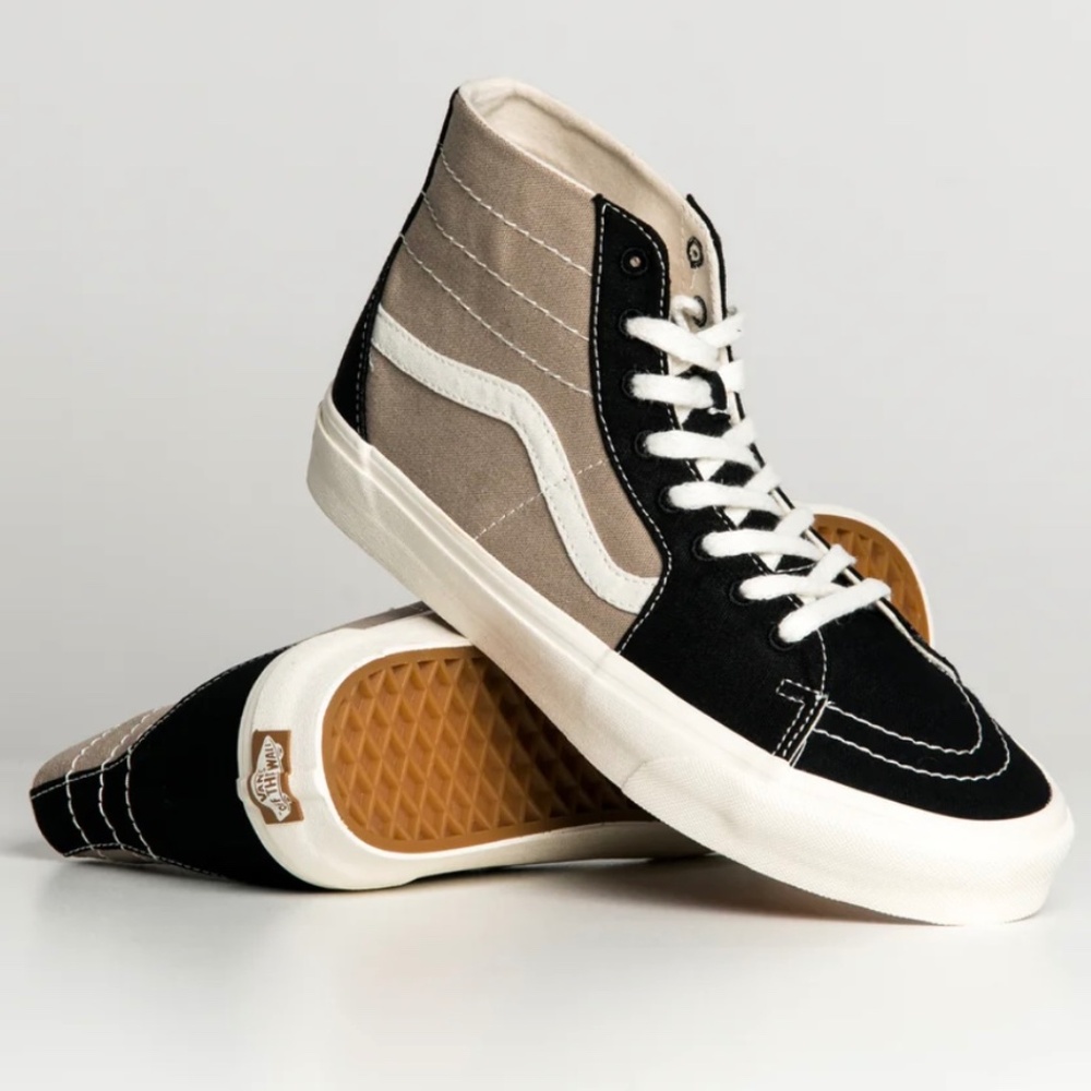 Men VANS SK8 HI TAPERED (new with tag)
